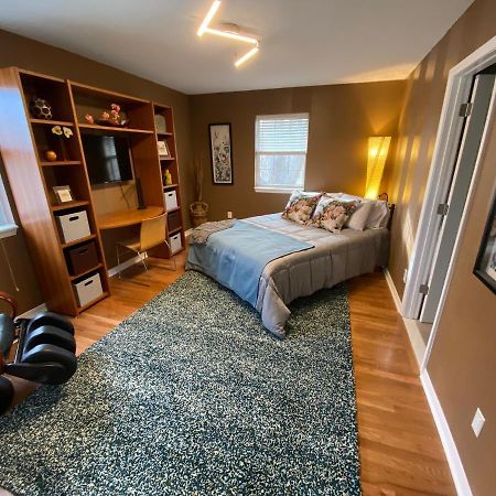 Here It Is! Cool Cape Cod-3 Br-2.5 Bath-12 Guests Olathe Exteriör bild