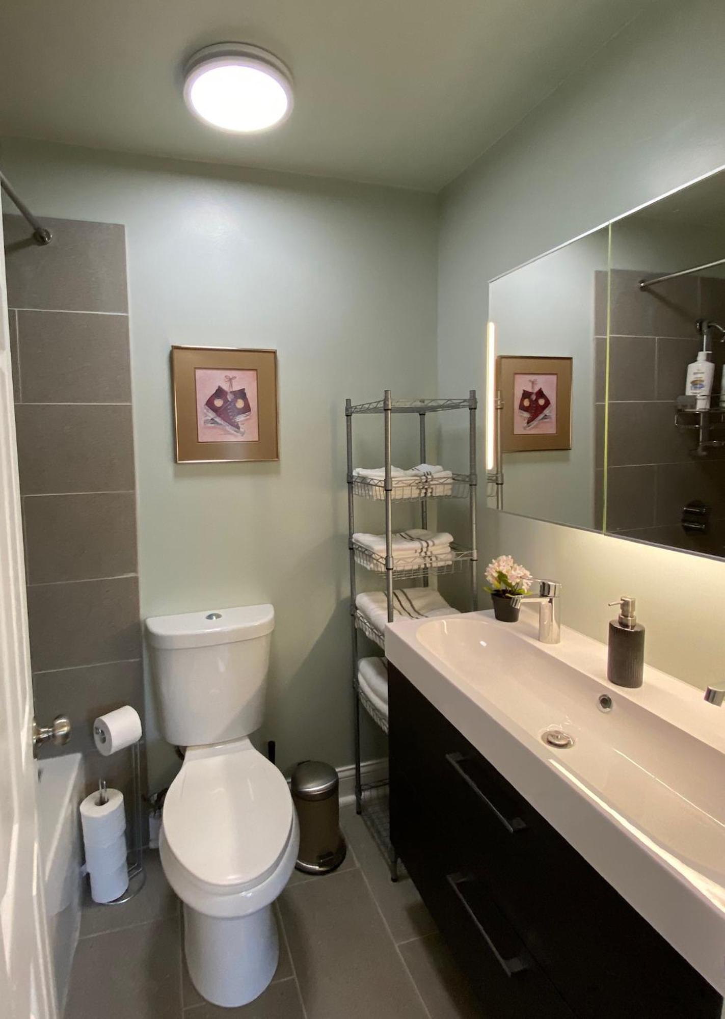 Here It Is! Cool Cape Cod-3 Br-2.5 Bath-12 Guests Olathe Exteriör bild