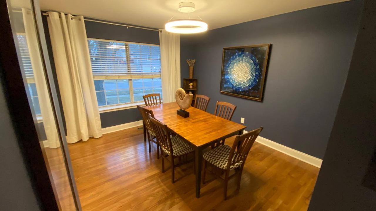 Here It Is! Cool Cape Cod-3 Br-2.5 Bath-12 Guests Olathe Exteriör bild