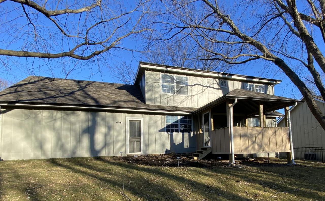 Here It Is! Cool Cape Cod-3 Br-2.5 Bath-12 Guests Olathe Exteriör bild