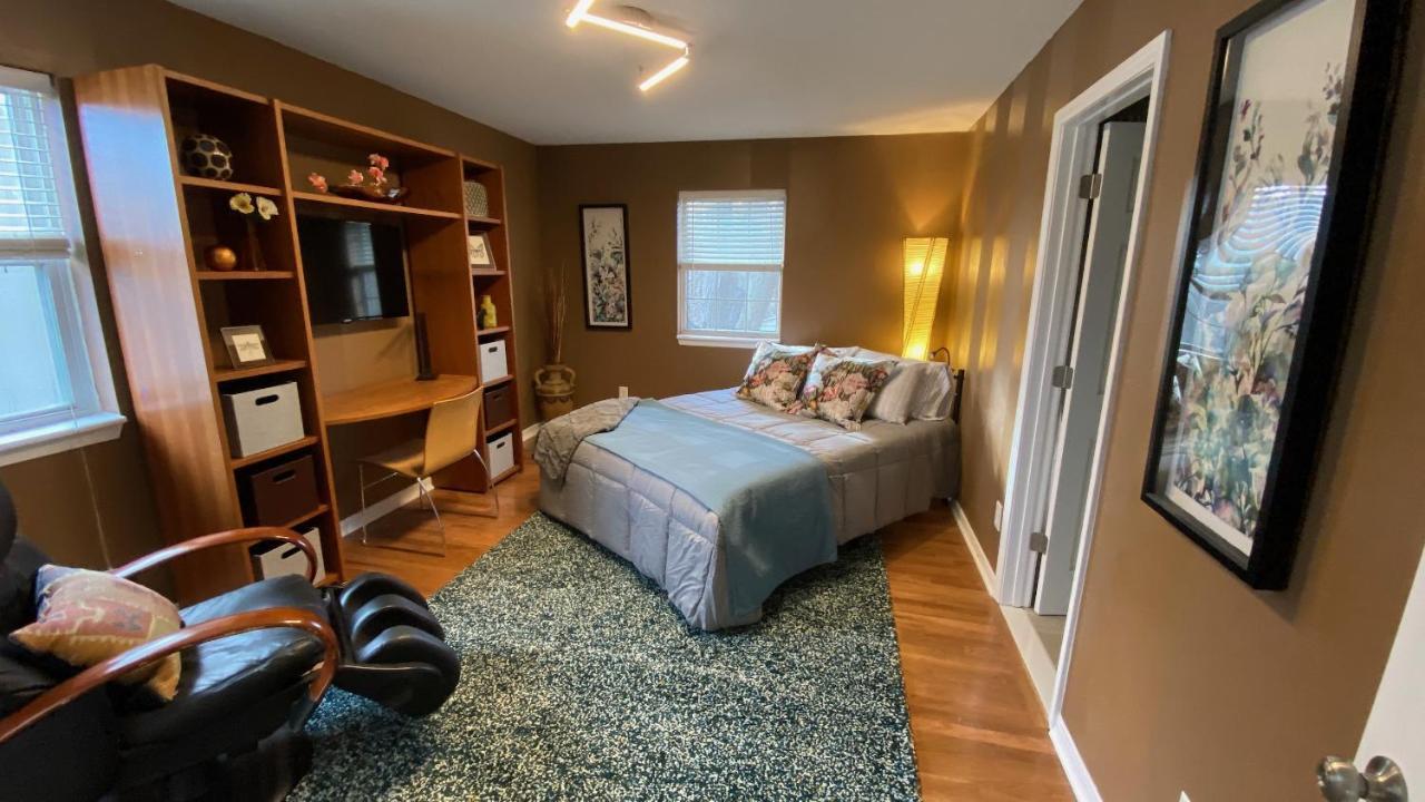 Here It Is! Cool Cape Cod-3 Br-2.5 Bath-12 Guests Olathe Exteriör bild
