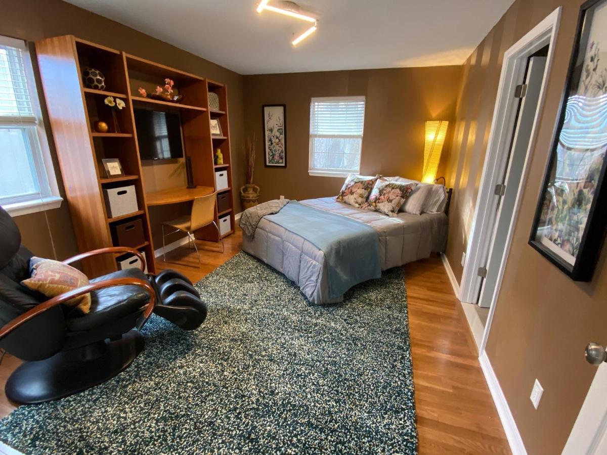 Here It Is! Cool Cape Cod-3 Br-2.5 Bath-12 Guests Olathe Exteriör bild