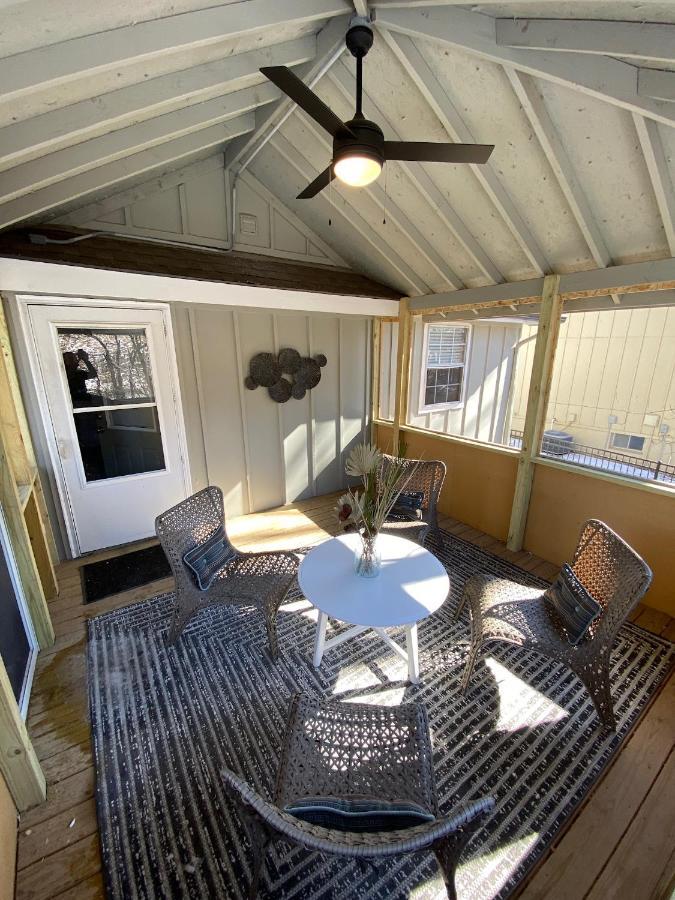 Here It Is! Cool Cape Cod-3 Br-2.5 Bath-12 Guests Olathe Exteriör bild